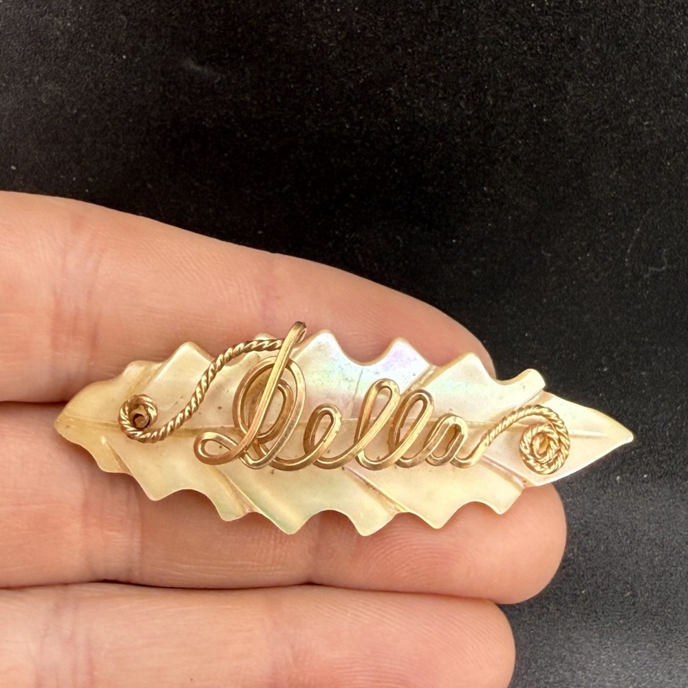 Vintage Sweetheart Brooch Gold Filled “Della” Mother of Pearl Leaf